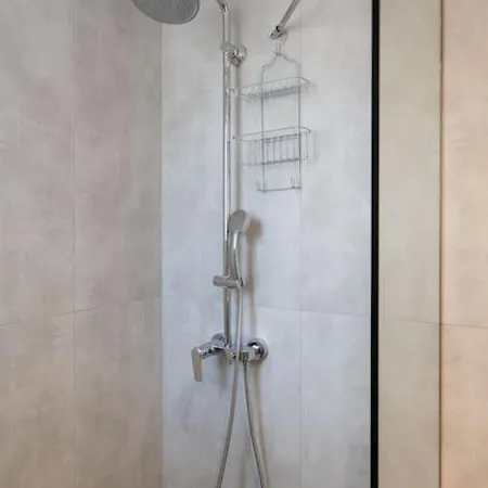 Apartment 1br Stylish Thiseio Charm Athens