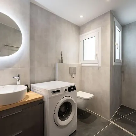 1br Stylish Thiseio Charm Apartment