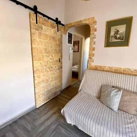 Apartment Charming Flat With An Amazing View