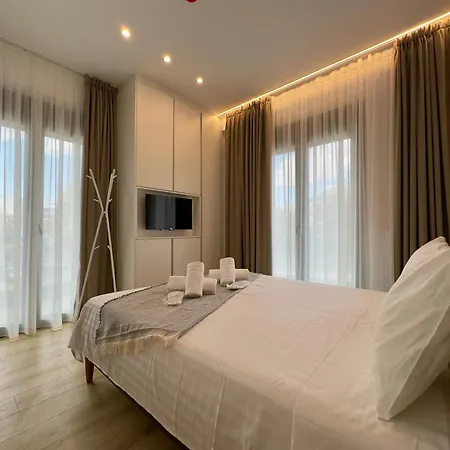 Apartment Astris - Lux With Pool & Gym By Tt Athens