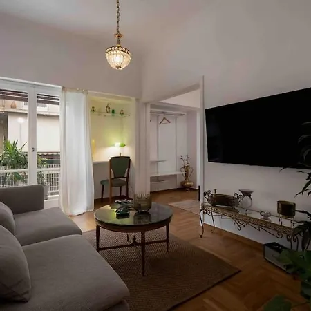 Apartment Artistic Retreat In Heart Athens