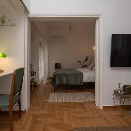 Artistic Retreat In Heart * Athens