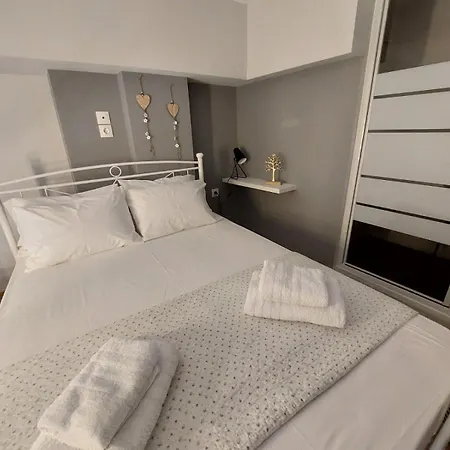 Urban Minimalistic Maisonette! Apartment Athens