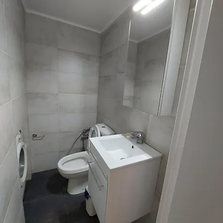 Urban Minimalistic Maisonette! Apartment *