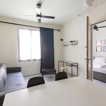 Mooeve Exarchia אתונה