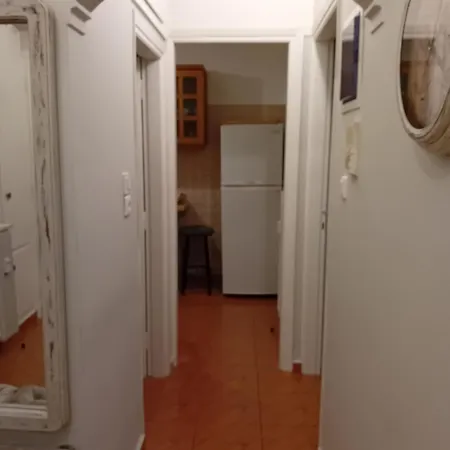 Apartment Joanna's Heart Of One Br Charm Balcony View Walk To Tourist Spots Athens