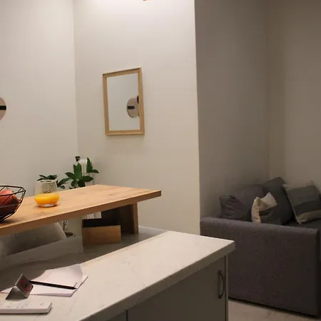 Apartment Aris Ampelokipoi *