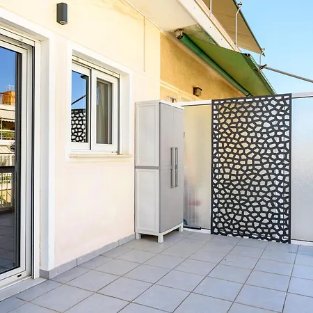 Cozy With Large Terrace Apartment Athens