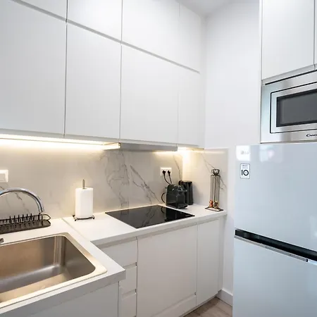 Stylish At Exarchia Apartment