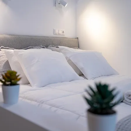 Stylish At Exarchia Apartment *