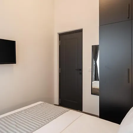 Bauhaus Residences - Twelve Building Apartmanhotel