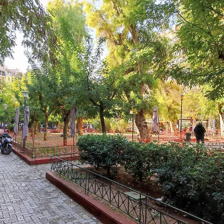 Aris Ampelokipoi Apartment *