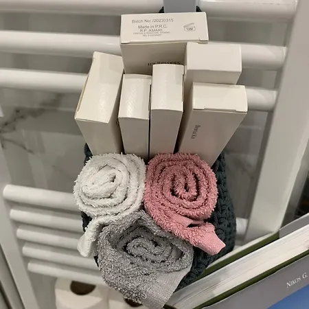 Apartment White *