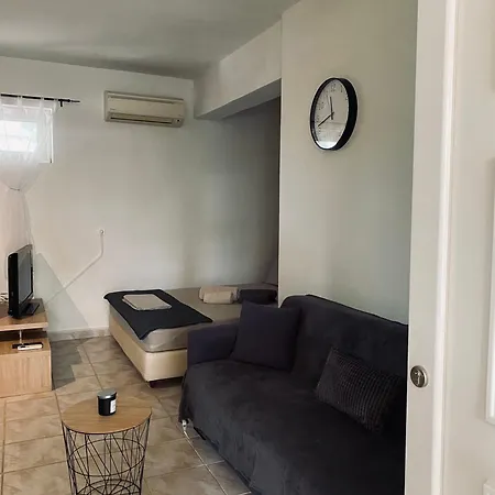 Independent House At Glyfada