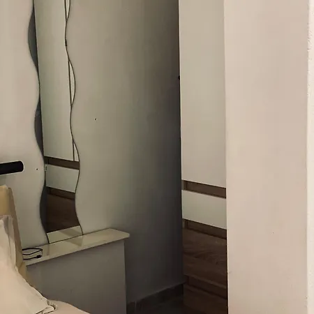 Independent House At Glyfada *