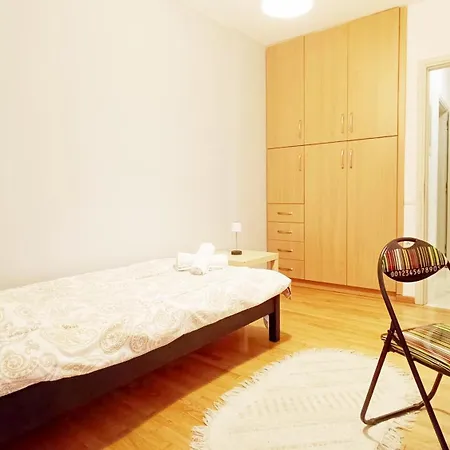 Large 2-bedroom Apartment Athens
