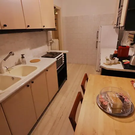 στο κέντρο καισαριανής - Olea Apartment *