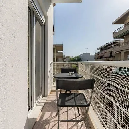 Apartment Sunny Southern Flat Near The Seaside *