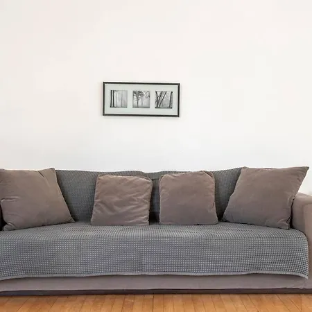 Apartment Sunny Southern Flat Near The Seaside *