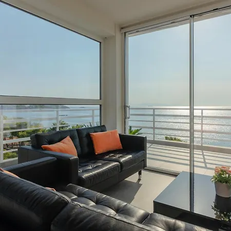 Spectacular Sea Views, 2bd Beachfront Apartment Athens
