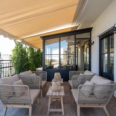 Apartment Luxury Petralona Penthouse - Sleeps 7 -near Metro Athens