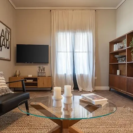 Luxury Petralona Penthouse - Sleeps 7 -near Metro *