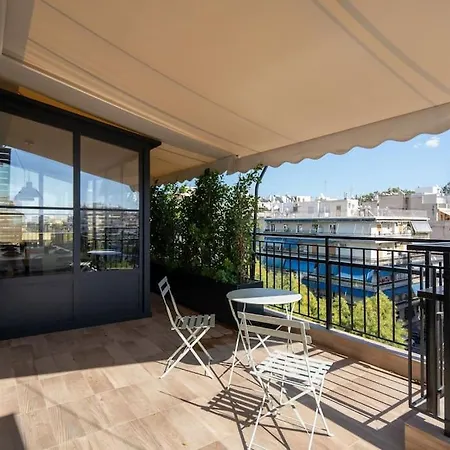 Luxury Petralona Penthouse - Sleeps 7 -near Metro *
