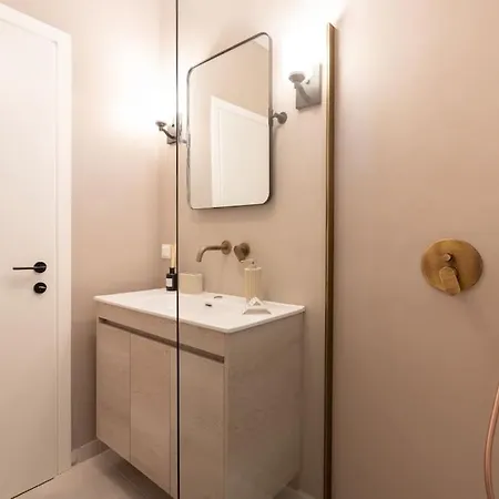 Apartment Luxury Petralona Penthouse - Sleeps 7 -near Metro Athens