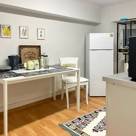 Center, Akadimias 77 - 1rst Floor Apartment Athens