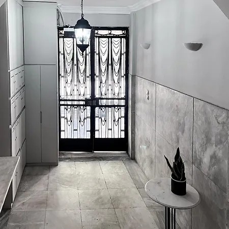Apartment Center, Akadimias 77 - 1rst Floor Athens