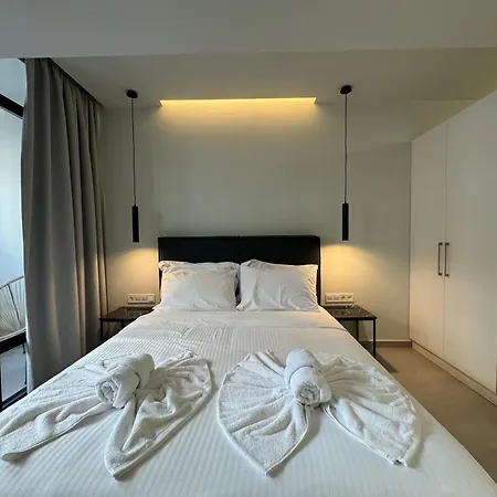 Exarchia B6 *