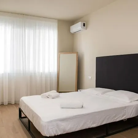 Stoa Luxury