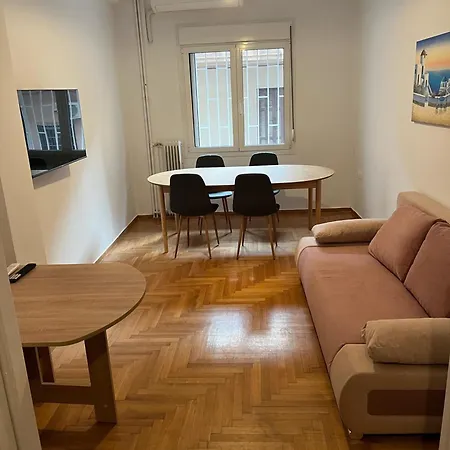 Delightful 2br In The Heart Of Kypseli! * Athens