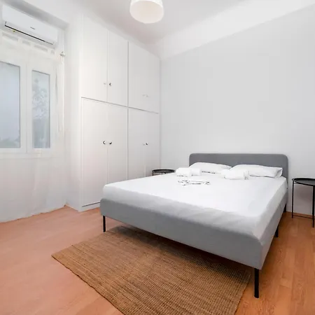 Apartment Thissio Getaway 2ba Next To Ancient Market