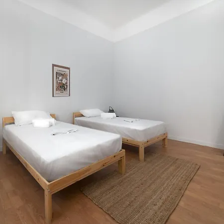 Thissio Getaway 2ba Next To Ancient Market * Athens