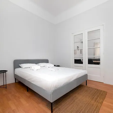 Apartment Thissio Getaway 2ba Next To Ancient Market
