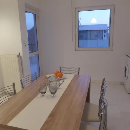 Voula's Boarding House Apartment