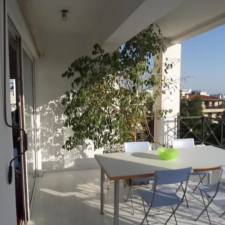 Voula's Boarding House * Athens