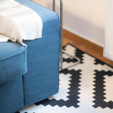 Apartment Art & Comfort In *
