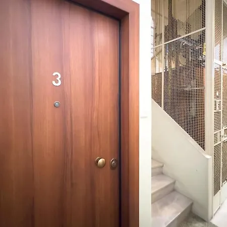 Art & Comfort In Apartment *