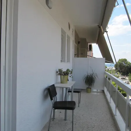 Apartment Cosy At The Heart Of Glyfada *