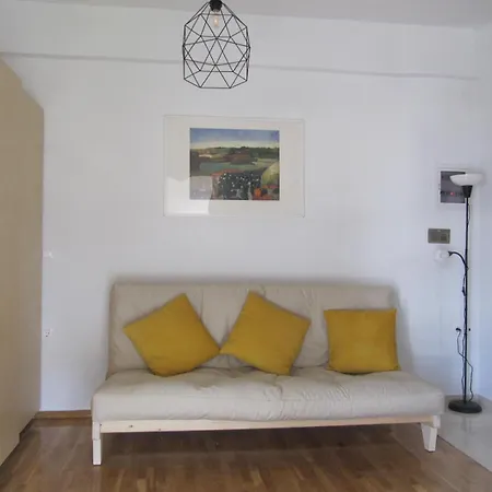 Apartment Cosy At The Heart Of Glyfada *