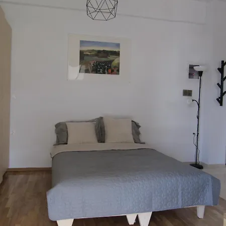 Cosy At The Heart Of Glyfada Apartment Athens