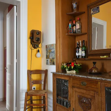 Apartment Historic House Of 1924 Next To Acropolis *