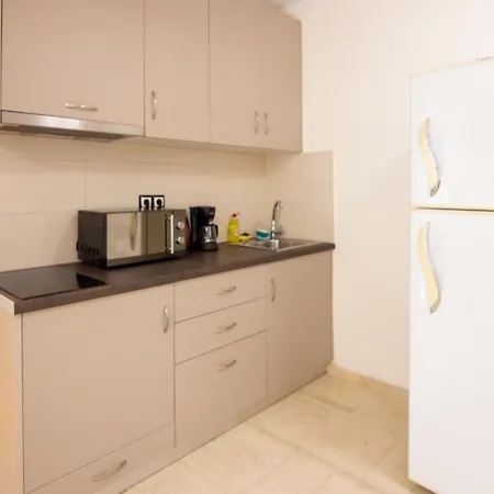 Apartment Private Close To The *
