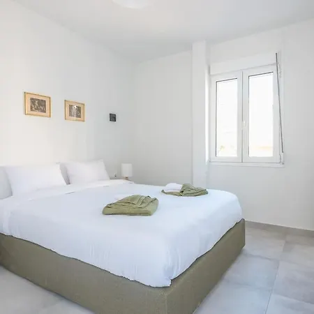 Zen Top, Exarchia Apartment