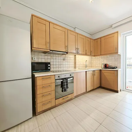 Apartment Menelaou By *