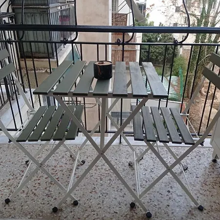 Parthenon Retreat Apartment *