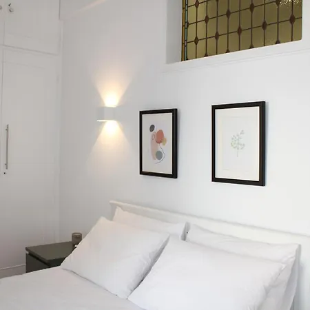 Parthenon Retreat Apartment *