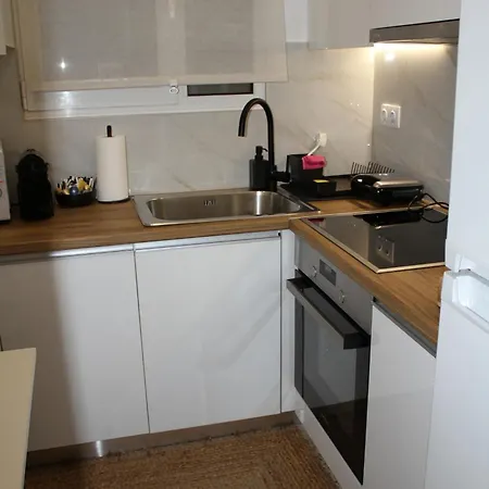 Parthenon Retreat Apartment